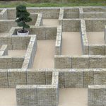 Gabions en pierre éclatée réalisé par Pierre Mureuse de Bourgogne
